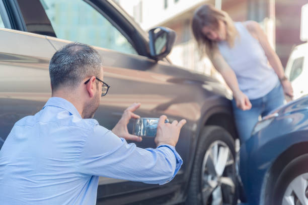 Professional Auto Insurance technician working in Antioch, CA